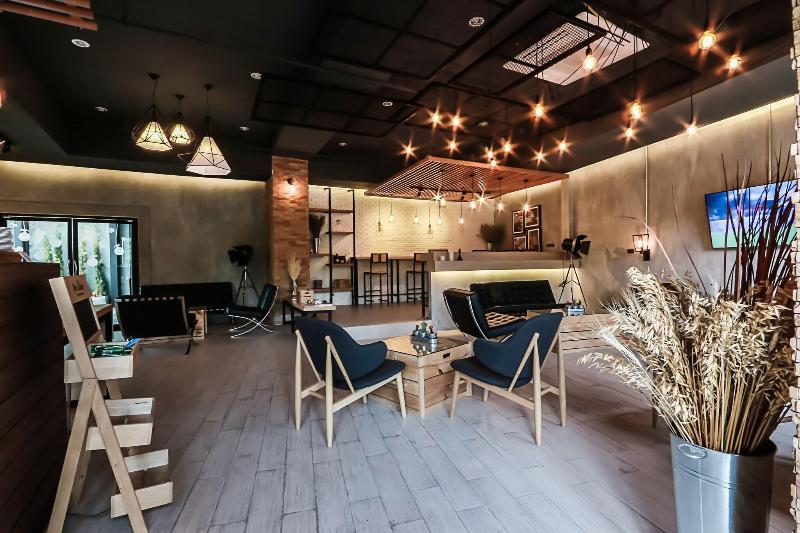 Photo of Get Zleep Premium Budget Hotel, 3-star hotel in Chang Phueak