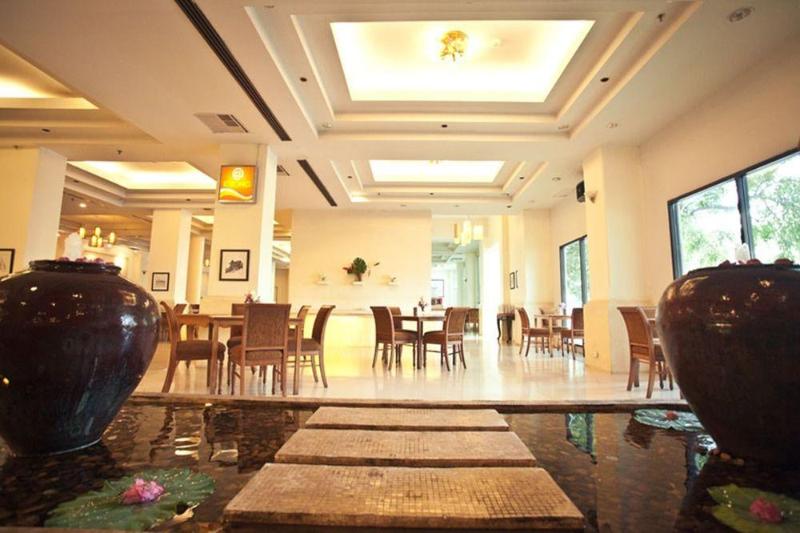 Photo of Ploy Palace Hotel, 3-star hotel in Mukdahan