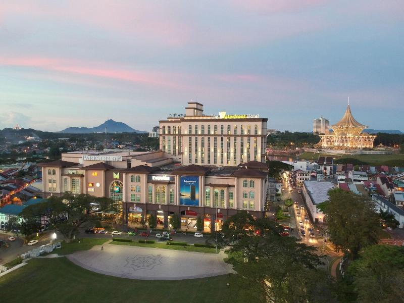 Photo of The Waterfront Hotel, 4-star hotel in Kuching (and vicinity)