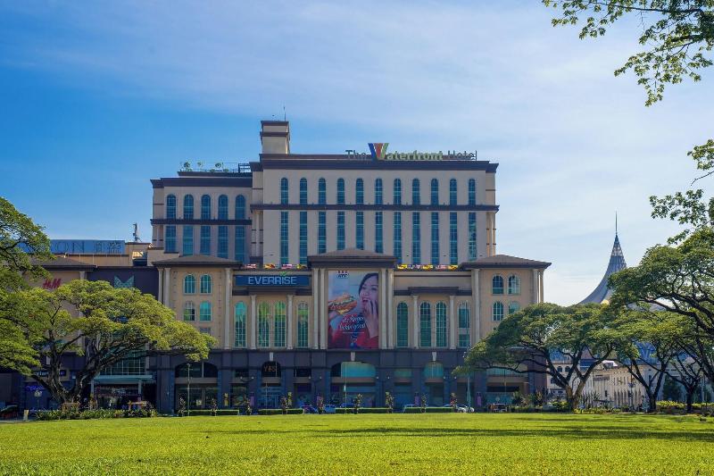 Photo of The Waterfront Hotel, 4-star hotel in Kuching (and vicinity)