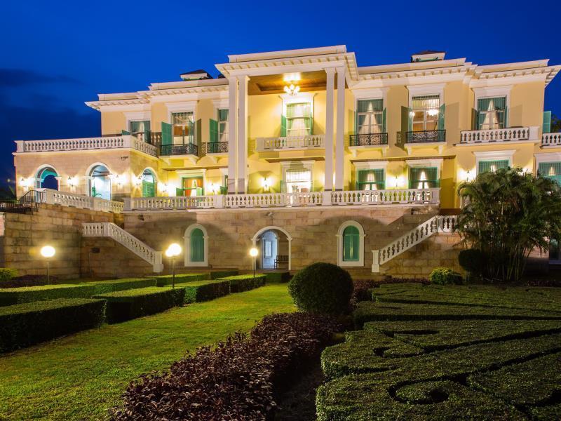 Chateau de Khaoyai Hotel & Resort, Singapore
