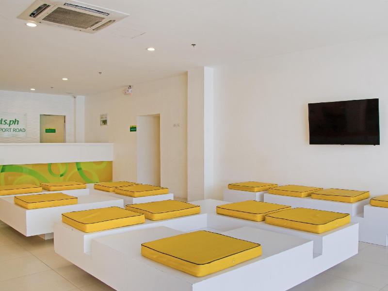 Photo of Go Hotels Manila Airport Road, 3-star hotel in Manila
