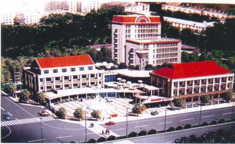 Grand Hotel Vung Tau, Singapore