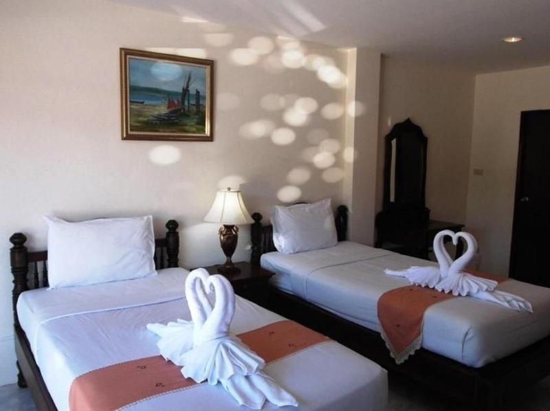 Photo of Panupong Hotel, 2-star hotel in Chaweng City Center