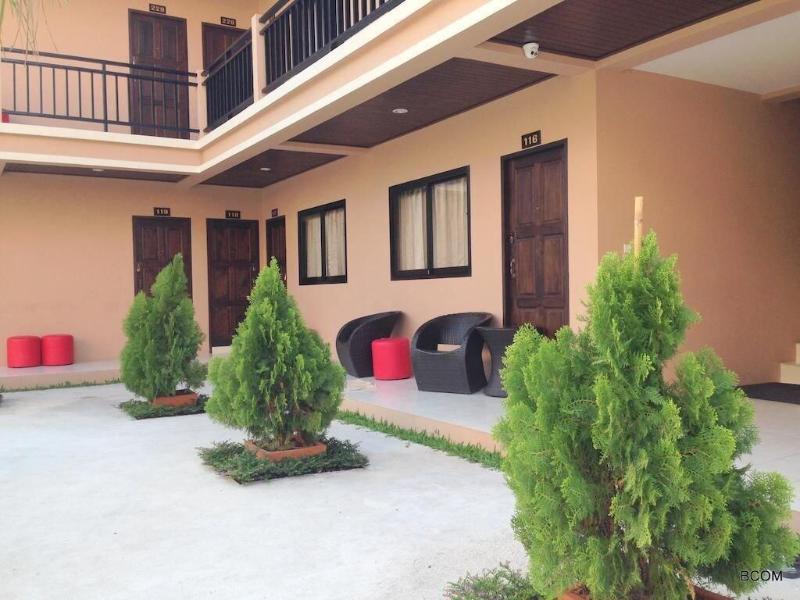 Photo of Panupong Hotel, 2-star hotel in Chaweng City Center