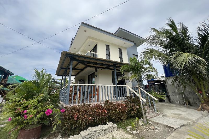 Photo of Lover'S Point Beach Front Resort hotel in Lian