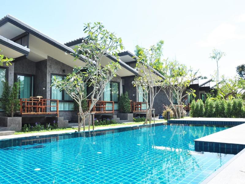 Photo of Family House Zen Boutique Resort, 4-star hotel in Mae Hong Son (province)