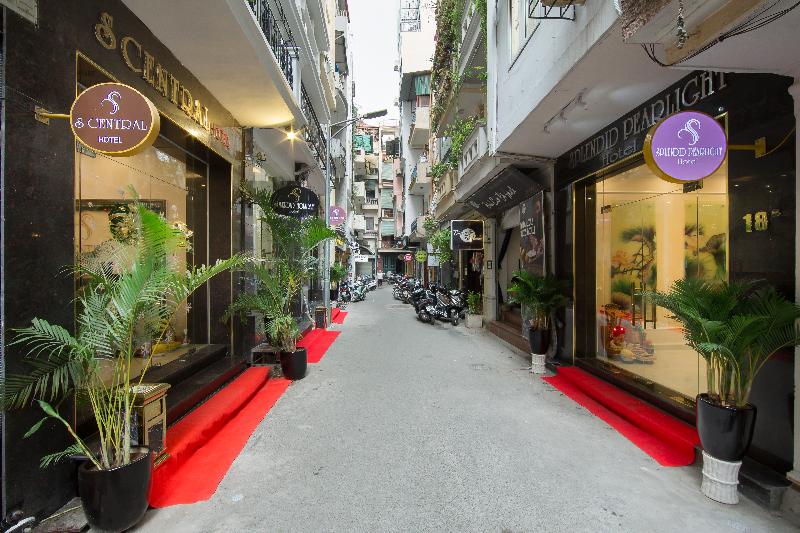 Splendid Pearlight Hanoi, Singapore
