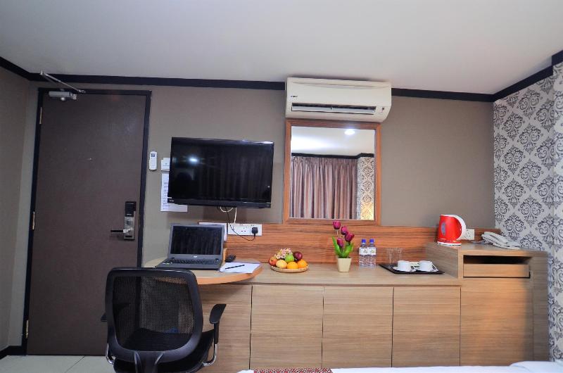 Photo of One Enigma Hotel, 2-star hotel in Jalan Ipoh