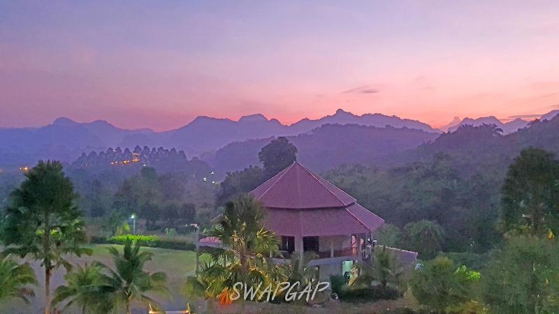 Photo of Takhun Mountain View Hotel, 3-star hotel in Surat Thani (and vicinity)
