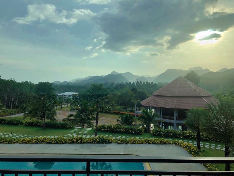 Photo of Takhun Mountain View Hotel, 3-star hotel in Surat Thani (and vicinity)