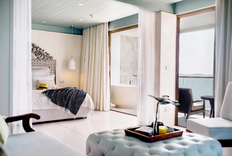Room Beach Samui, Singapore