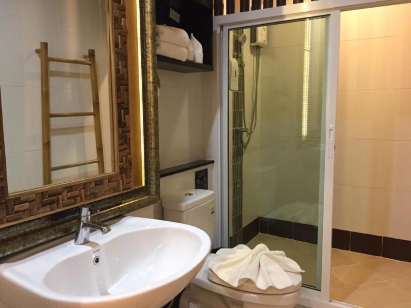 Photo of iBooking Trams Square, 4-star hotel in Chang Phueak