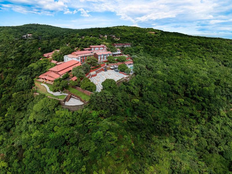 Photo of Fountain, Mahabaleshwar - IHCL SeleQtions, 4-star hotel in Mahabaleshwar (and vicinity)