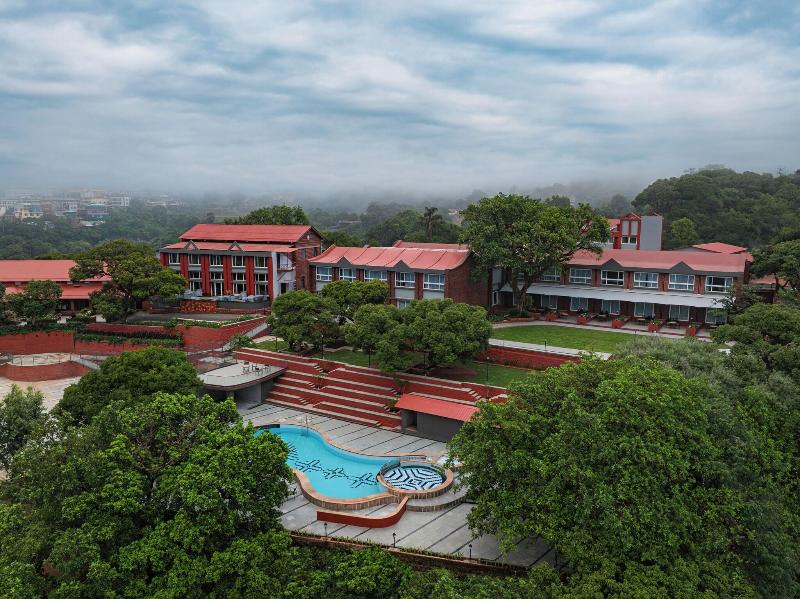 Photo of Fountain, Mahabaleshwar - IHCL SeleQtions, 4-star hotel in Mahabaleshwar (and vicinity)