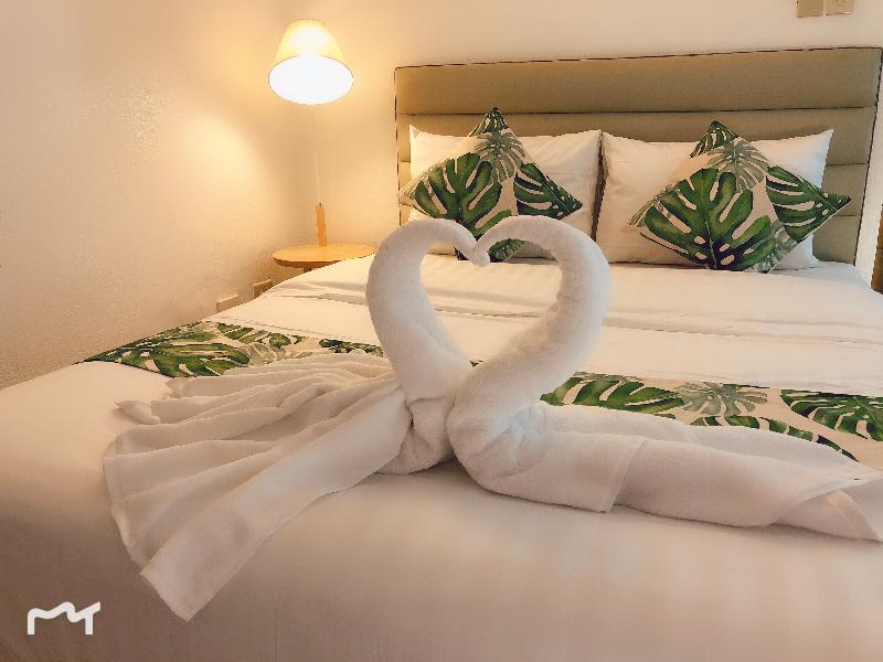 Photo of Grand Blue Beach Hotel, 2-star hotel in Aklan