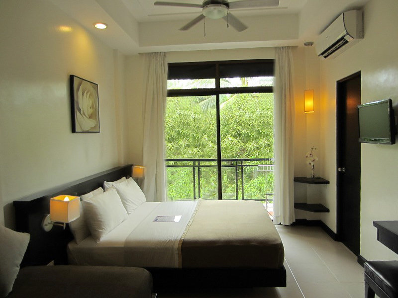 Photo of One Crescent Place, 4-star hotel in Aklan