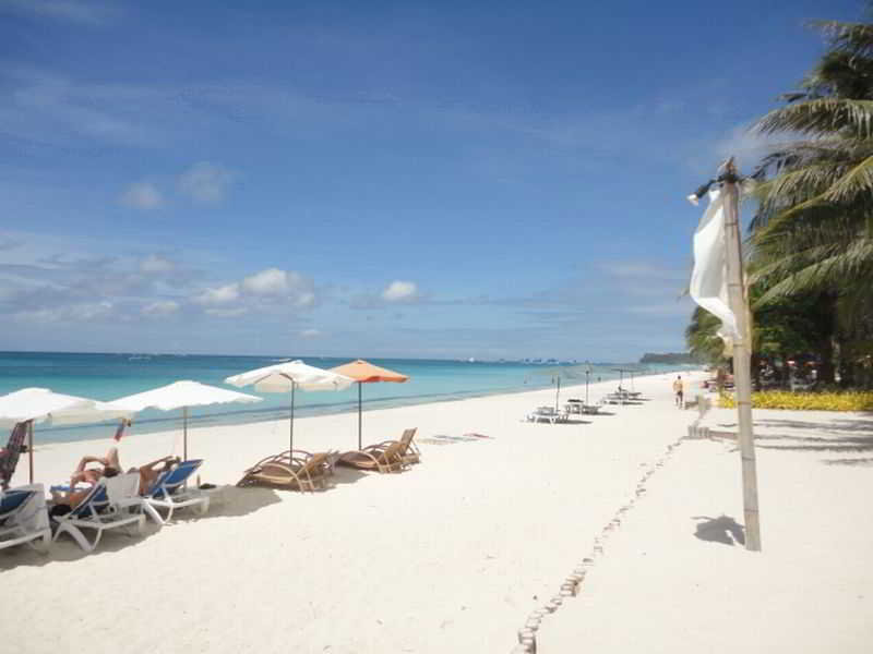 Photo of La Isla Bonita Resort and Spa, 2-star hotel in Aklan