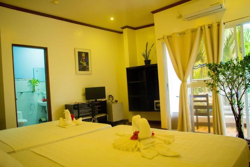 Photo of DiveGurus Boracay Beach Resort, 3-star hotel in Aklan