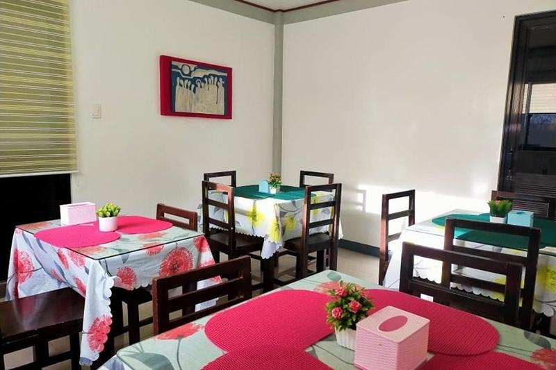 EC Hotel near Laoag Airport., 2-star hotel in Laoag