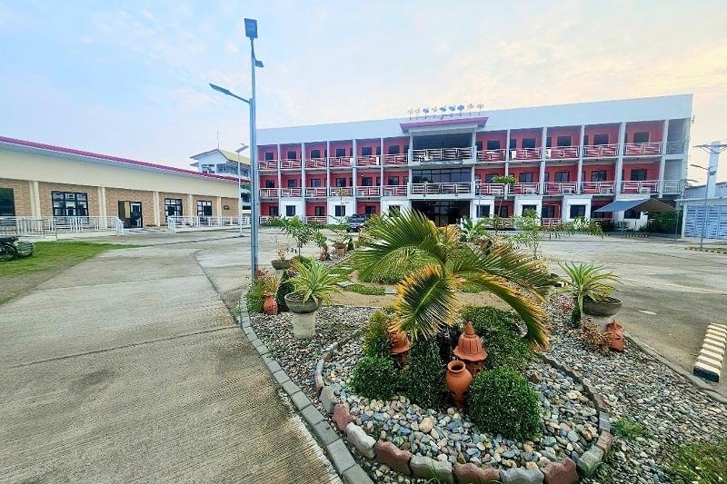 Photo of EC Hotel near Laoag Airport., 2-star hotel in Laoag