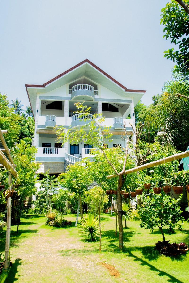 Greenyard Inn exterior, 2-Star hotel in Aklan