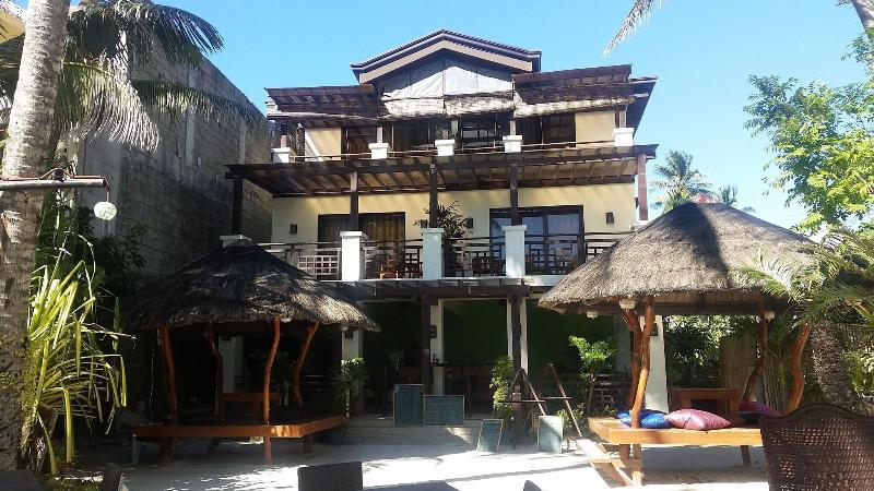 Photo of Residencia Boracay, 3-star hotel in Aklan