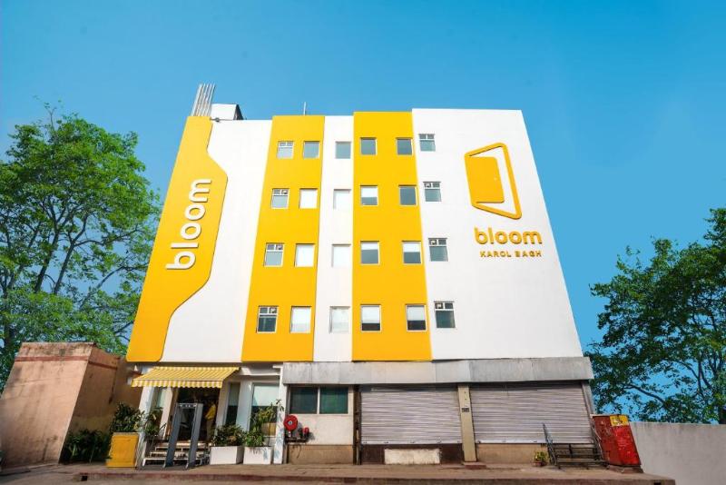 Bloom Hotel - Karol Bagh, 3-star hotel in Karol Bagh