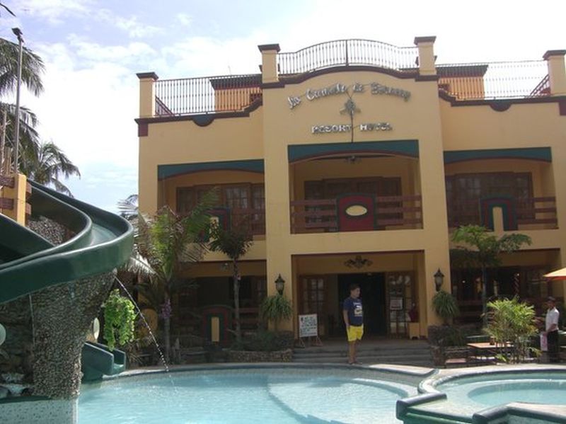 Boracay Travelodge Beach Resort exterior, 2-Star hotel in Aklan