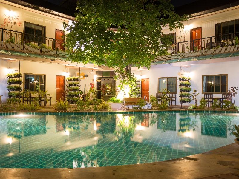 Photo of Medio De Pai Hotel, 4-star hotel in Mae Hong Son (province)