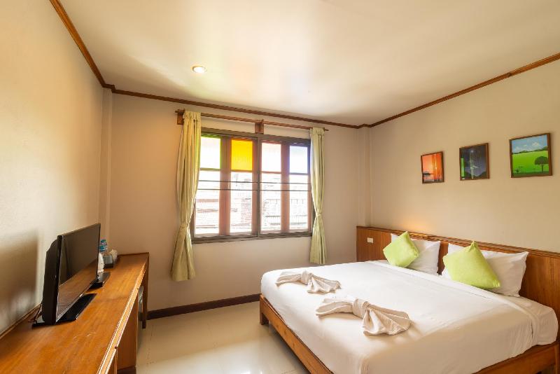 Photo of Medio De Pai Hotel, 4-star hotel in Mae Hong Son (province)
