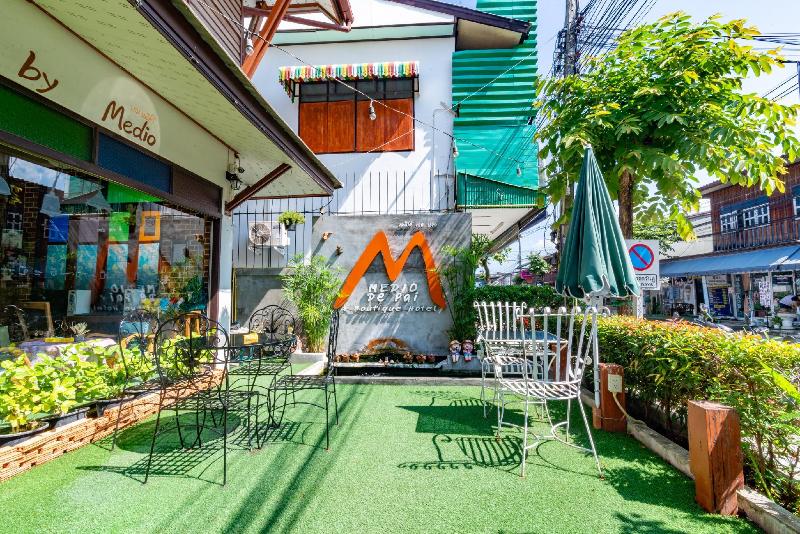 Photo of Medio De Pai Hotel, 4-star hotel in Mae Hong Son (province)