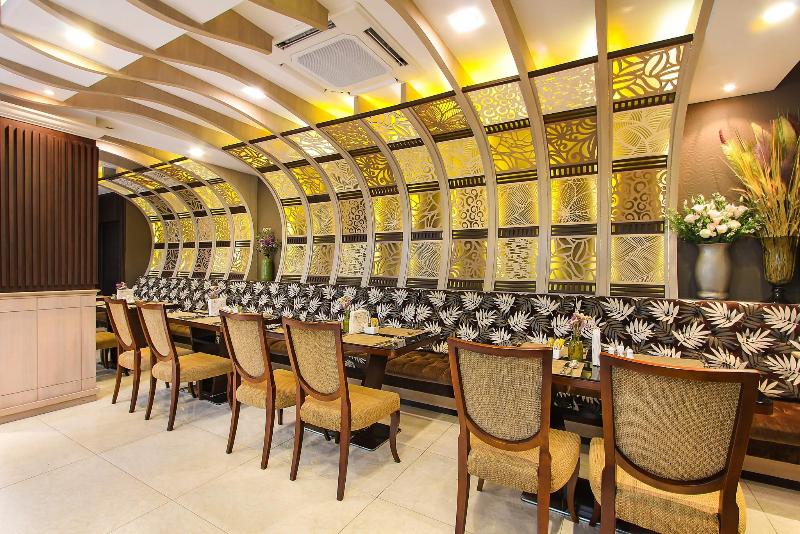 Photo of Rimnaam Klangchan Hotel, 4-star hotel in Chanthaburi