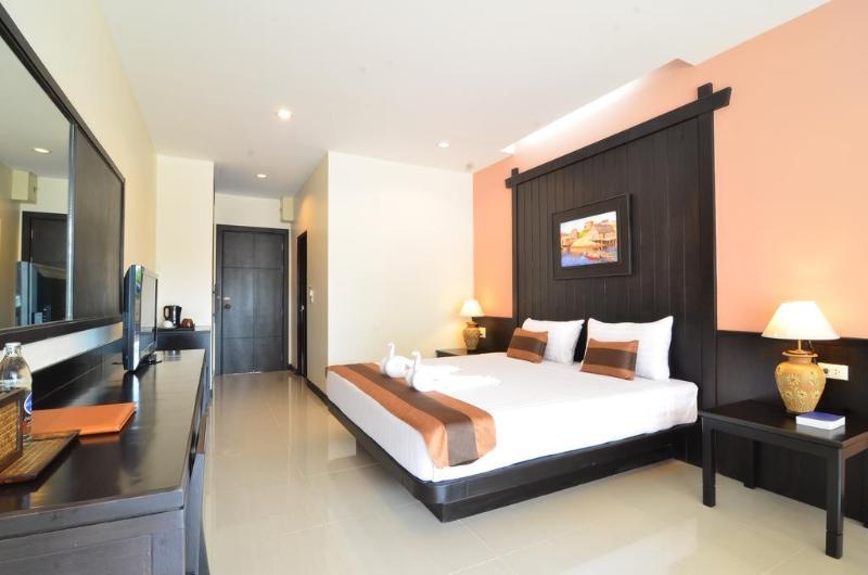 Photo of Thong Tarin Hotel, 2-star hotel in Nai Muang (Surin)