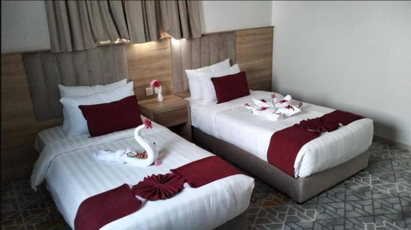 Photo of GOLDEN NEW UMU ALQURAA Hotel, 3-star hotel in Al-Safa