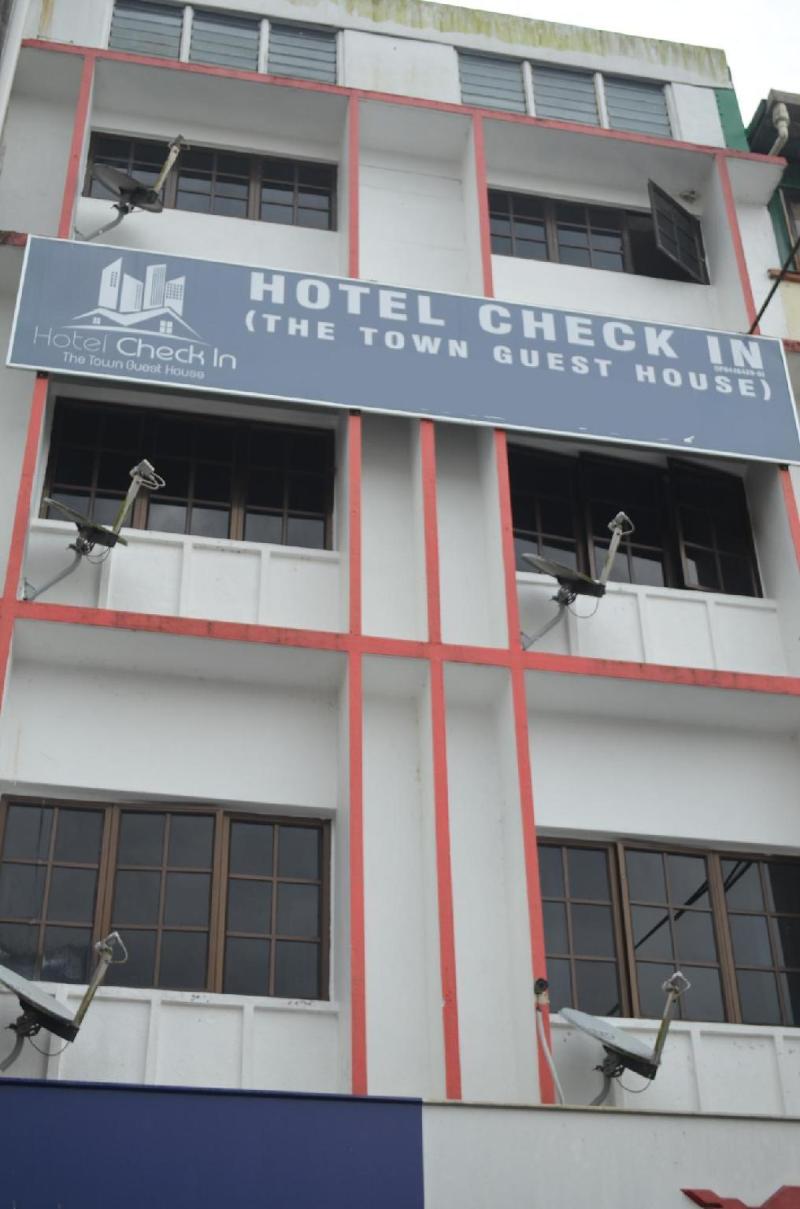 Hotel Check In exterior, 2-Star hotel in Brinchang