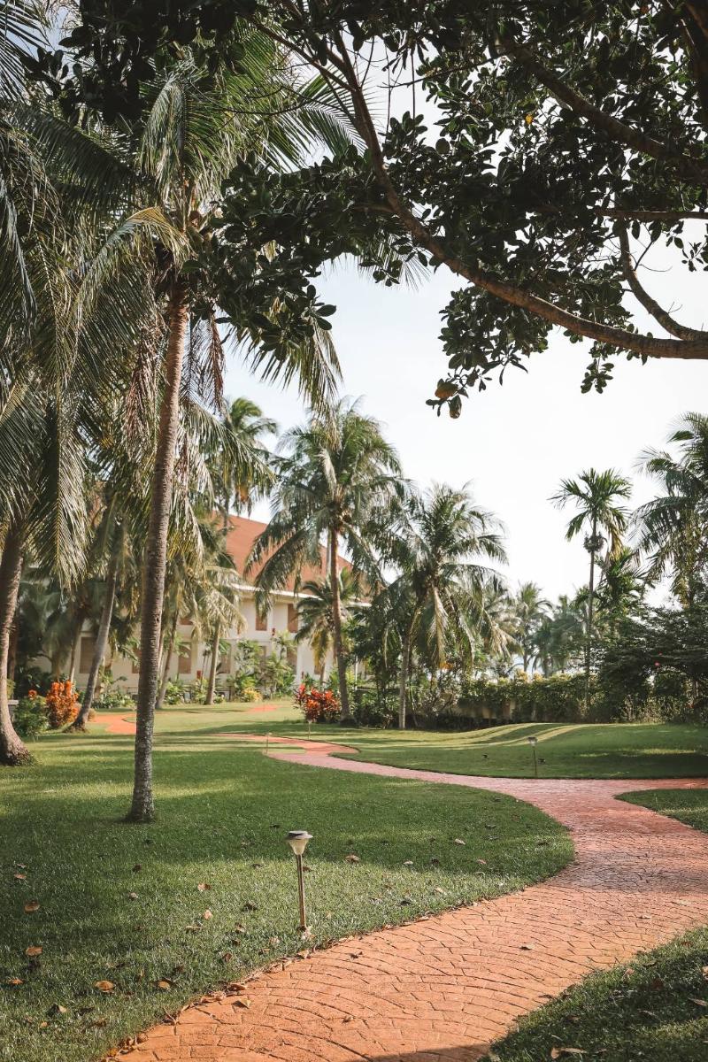 Photo of The Nouveau Chumphon Beach Resort & Golf, 4-star hotel in Chumphon