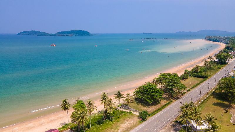 Photo of The Nouveau Chumphon Beach Resort & Golf, 4-star hotel in Chumphon