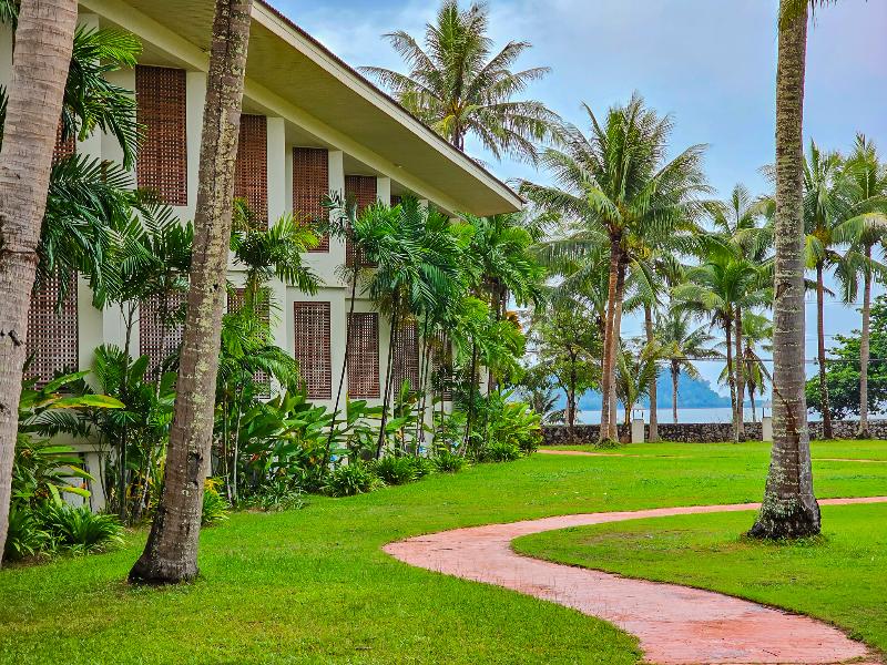 Photo of The Nouveau Chumphon Beach Resort & Golf, 4-star hotel in Chumphon