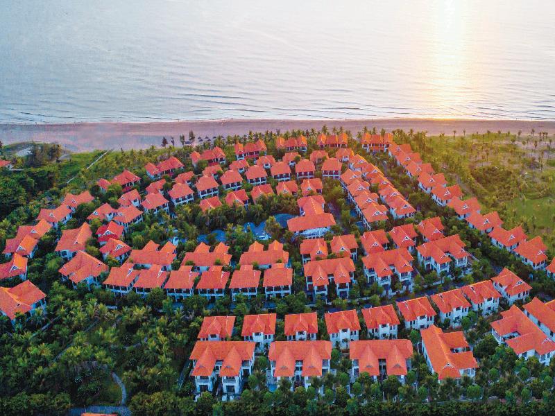 Purama Villas Resort Danang, Singapore