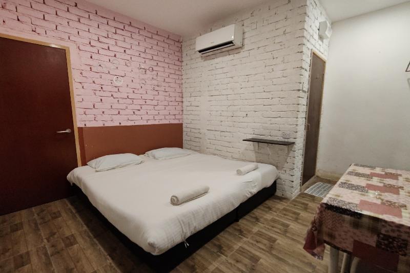 Maleeq Hotel Meru Ipoh, Singapore