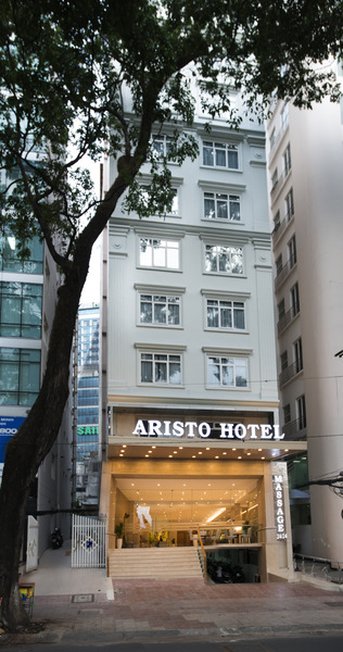 Aristo Saigon Hotel, Singapore