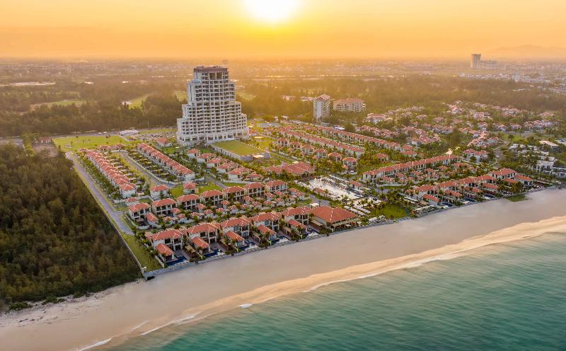 Fusion Resort & Villas Da Nang, Singapore