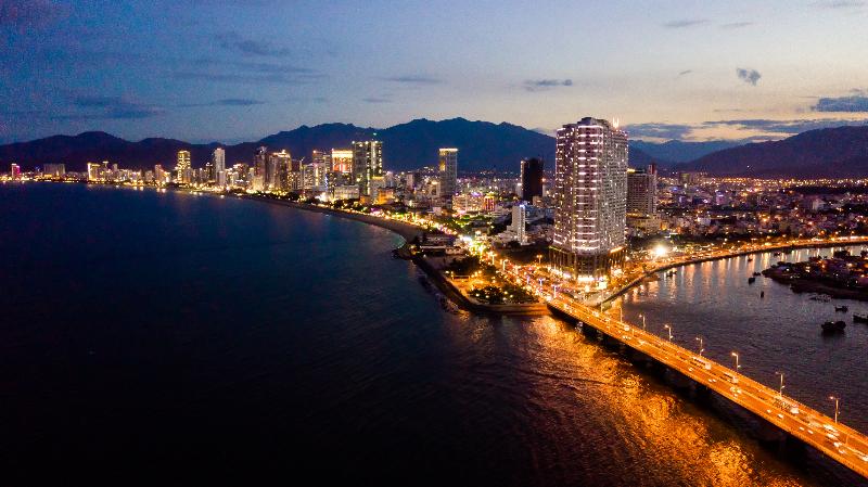 Muong Thanh Luxury Khanh Hoa, Singapore
