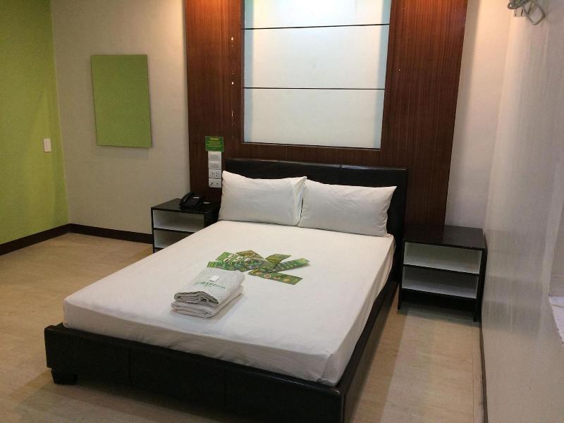Photo of RedDoorz @ Ranchotel Alabang, 3-star hotel in Alabang