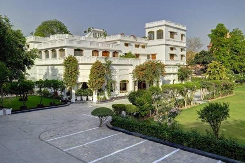 Saraca Hotel Lucknow, 4-star hotel in Lucknow