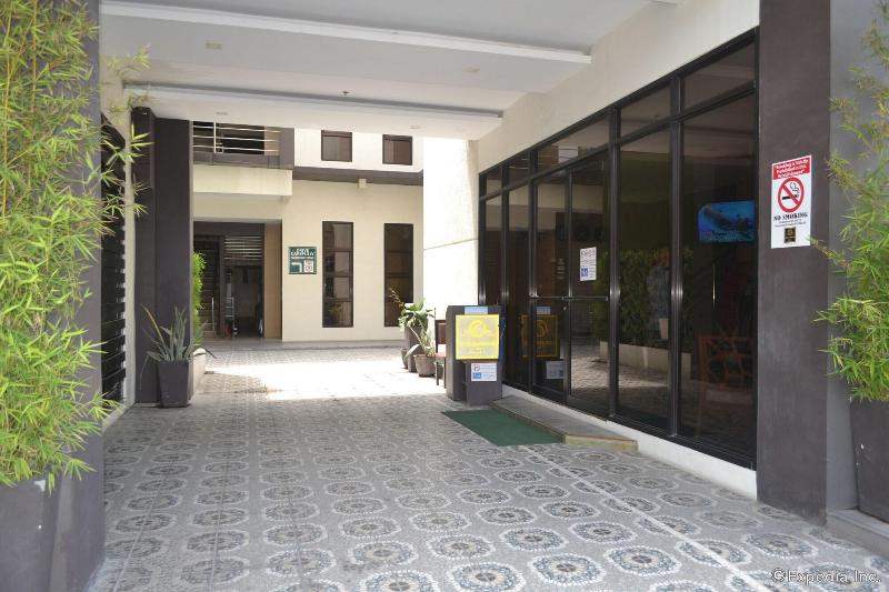 Photo of Columbus Plaza Hotel, 3-star hotel in General Santos