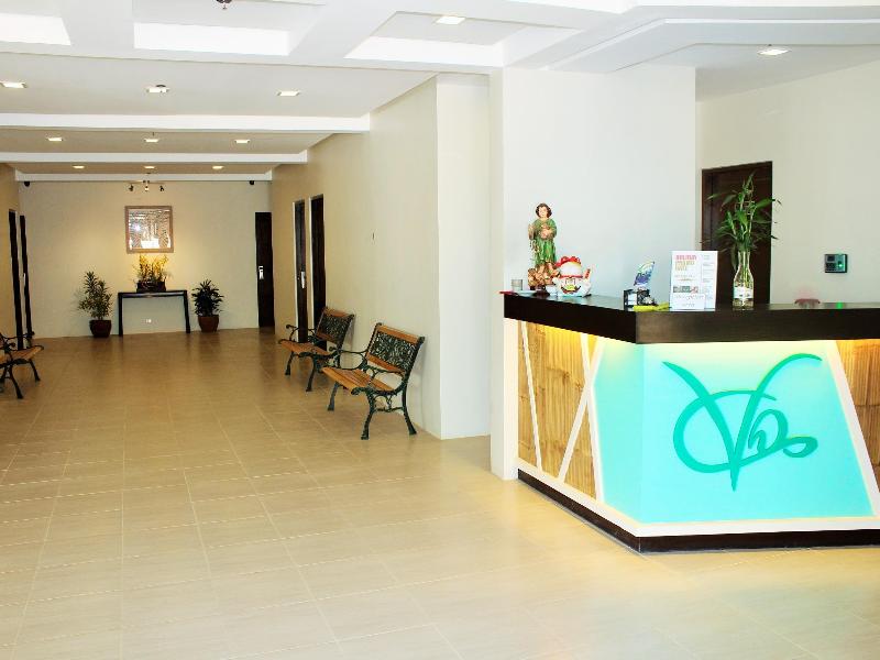 Photo of Coron Visitors Hotel, 2-star hotel in Coron