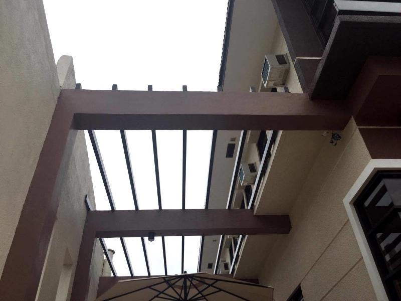 Photo of Coron Visitors Hotel, 2-star hotel in Coron