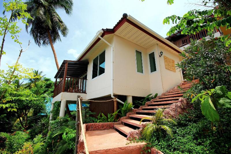 Photo of Pinnacle Koh Tao Resort, 4-star hotel in Koh Samui Islands